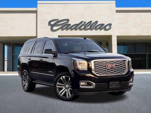 Used 2019 GMC Yukon Denali w/ Denali Ultimate Package image 2