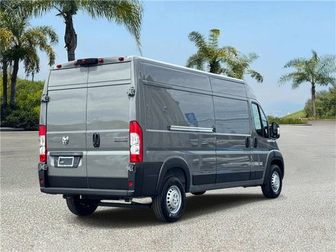 New 2026 RAM ProMaster 2500 w/ Convenience Group image 4