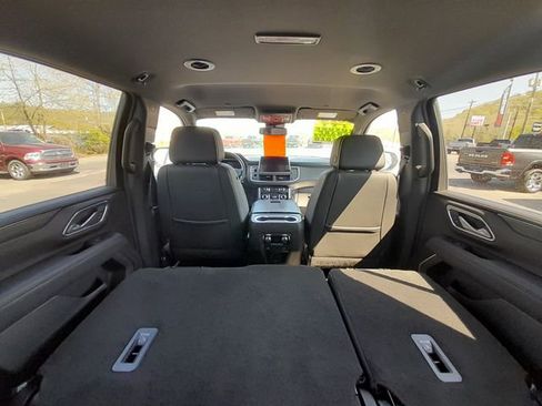 Used 2024 GMC Yukon SLT AWD/4WD image 47