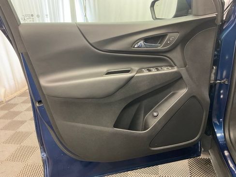 Used 2022 Chevrolet Equinox LT AWD/4WD image 10