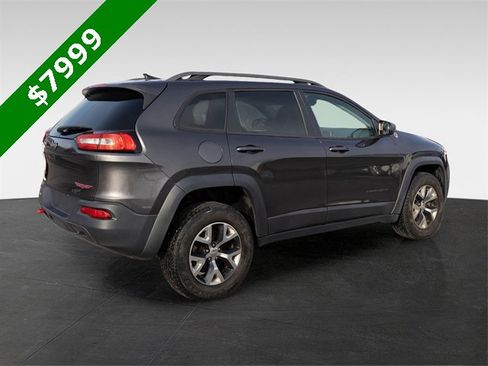 Used 2016 Jeep Cherokee Trailhawk image 7