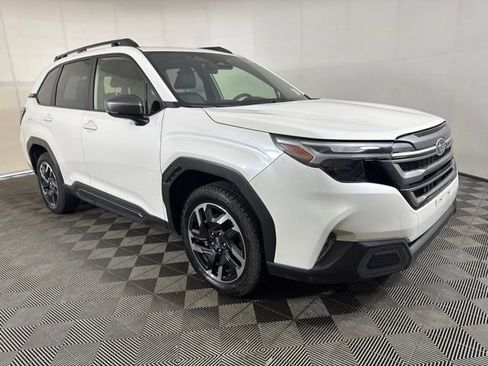 Used 2025 Subaru Forester Limited w/ Popular Package #2 AWD/4WD image 1