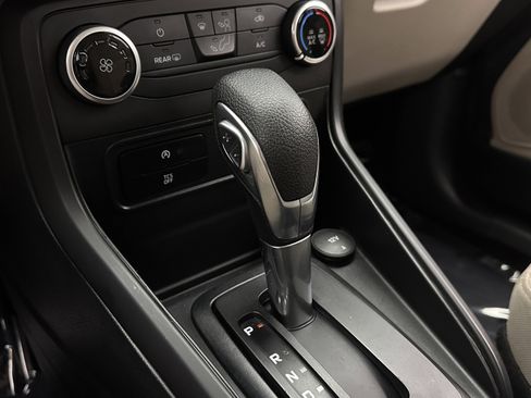 Used 2020 Ford EcoSport S image 14