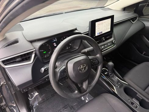 Used 2023 Toyota Corolla LE image 18