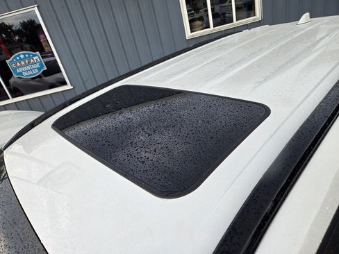 Used 2021 Toyota Highlander XSE AWD/4WD image 19