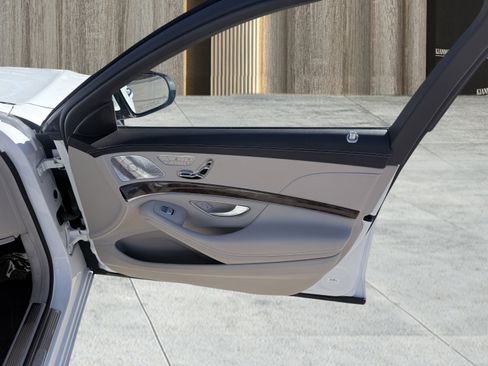 Used 2015 Mercedes-Benz S 550 Sedan w/ Premium 1 Package image 42