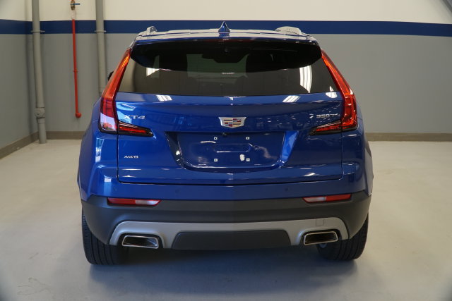 Used 2023 Cadillac XT4 Premium Luxury w/ Driver Assist Package AWD/4WD image 5