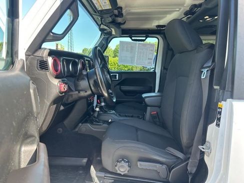 Used 2020 Jeep Wrangler Sport AWD/4WD image 14