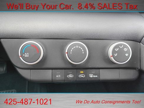 Used 2022 Hyundai Elantra SE FWD image 20