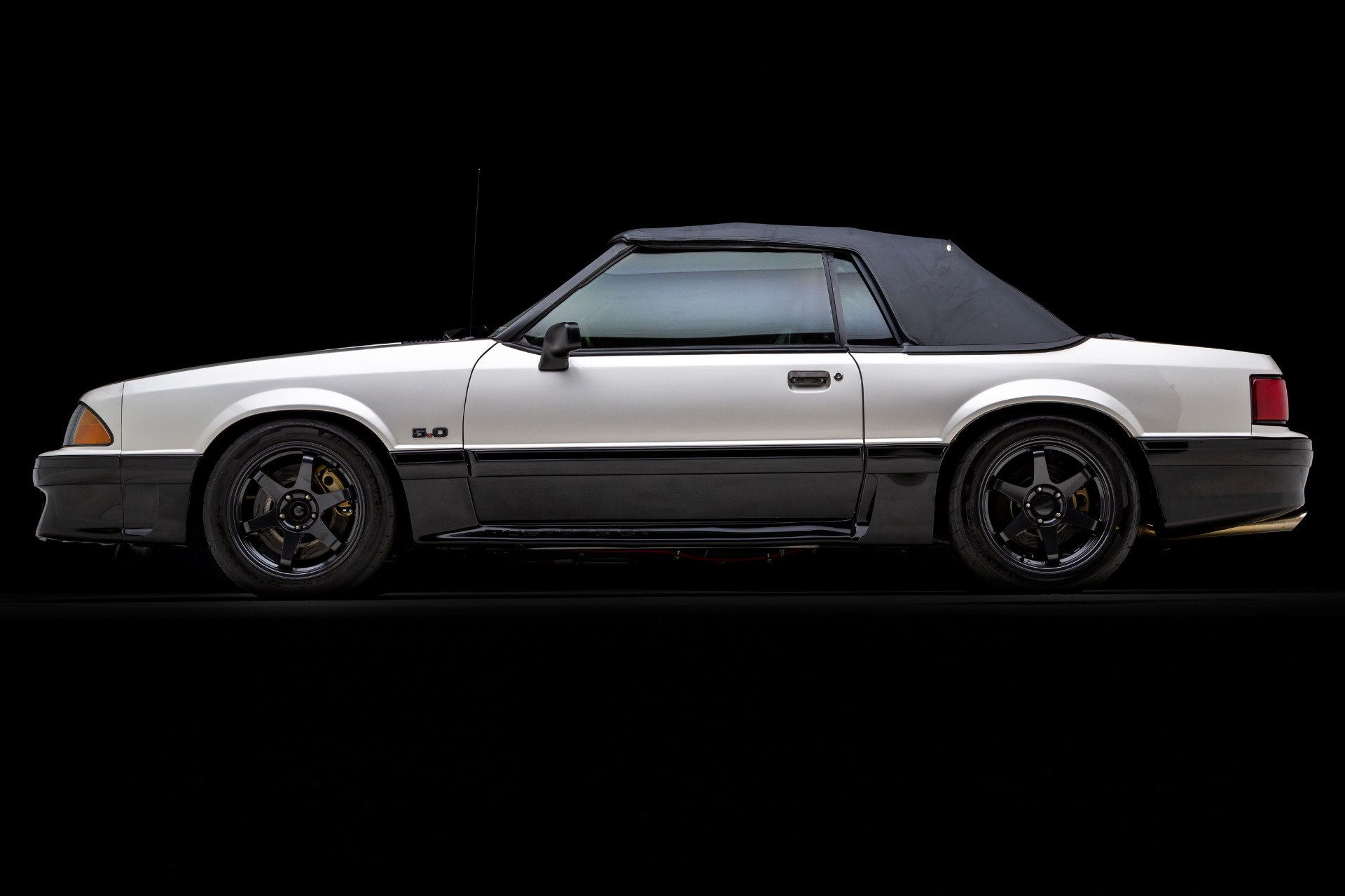 Used 1990 Ford Mustang GT RWD image 8