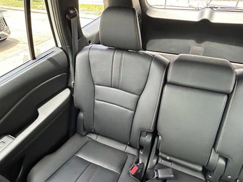 Used 2023 Honda Passport TrailSport image 12