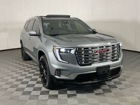 Used 2024 GMC Acadia Denali w/ Super Cruise Package AWD/4WD image 3