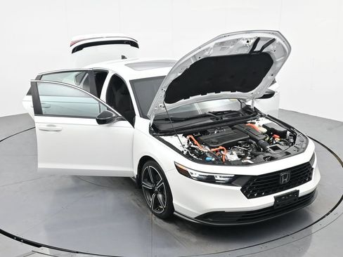 Used 2024 Honda Accord Sport image 30