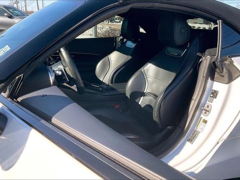 Certified 2022 Mercedes-Benz SL 63 AMG 4MATIC image 17