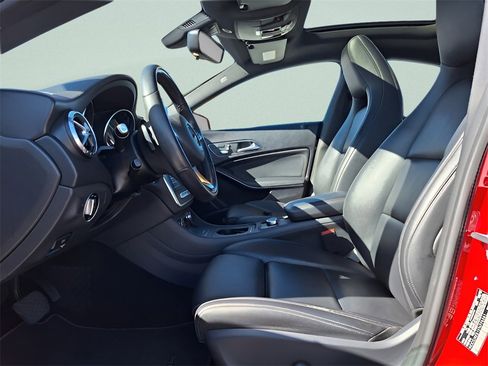 Used 2019 Mercedes-Benz CLA 250 image 11