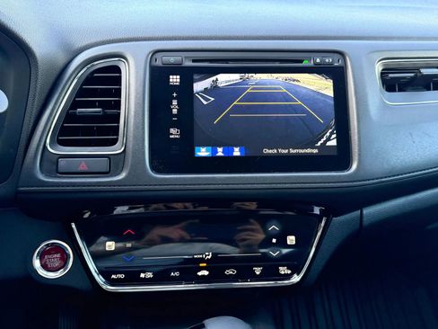 Used 2017 Honda HR-V EX image 18