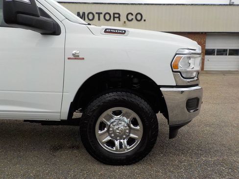 Used 2023 RAM 2500 Tradesman w/ Chrome Appearance Group AWD/4WD image 10