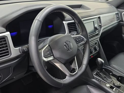 Used 2022 Volkswagen Atlas Cross Sport SE AWD/4WD image 14