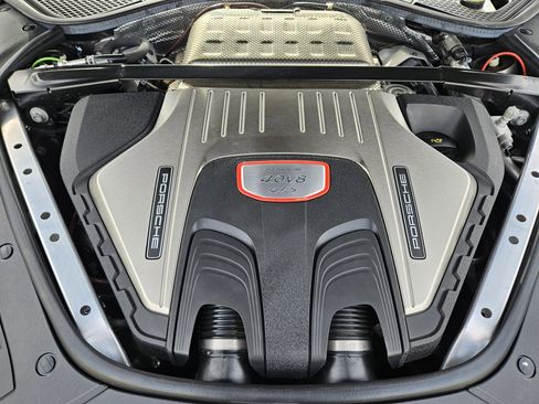 Certified 2023 Porsche Panamera GTS image 30