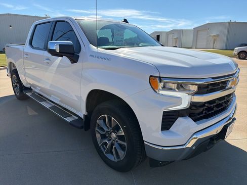 Used 2025 Chevrolet Silverado 1500 LT w/ Safety Package image 9