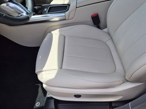New 2026 Mercedes-Benz GLA 250 image 4