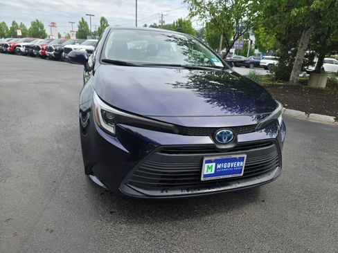 Certified 2023 Toyota Corolla LE w/ Carpet Mat Package (TMS) AWD/4WD image 9