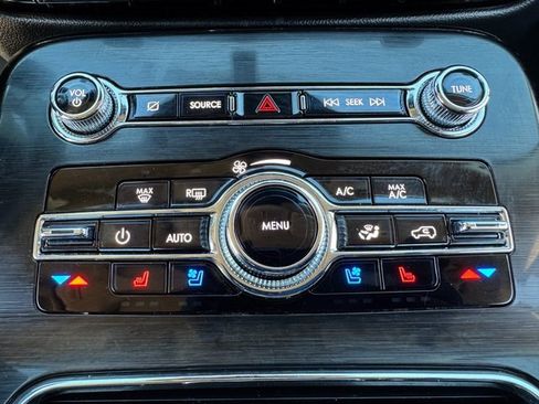 Used 2021 Lincoln Nautilus Reserve image 27