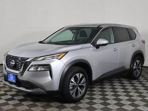 Used 2022 Nissan Rogue SV image 6