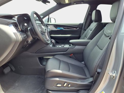 New 2026 Cadillac XT5 Premium Luxury w/ Driver Assist Package FWD image 9