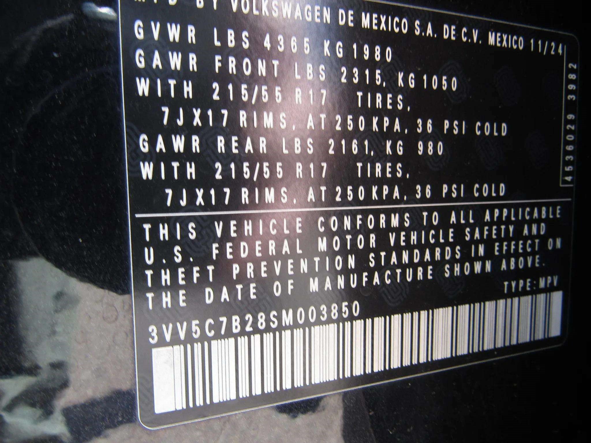 Used 2025 Volkswagen Taos S FWD image 27