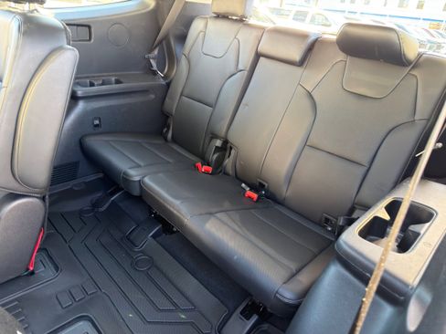 Used 2024 Kia Telluride S w/ S Sunroof Package image 20