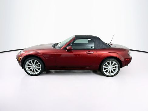 Used 2006 MAZDA MX-5 Miata Sport RWD image 4