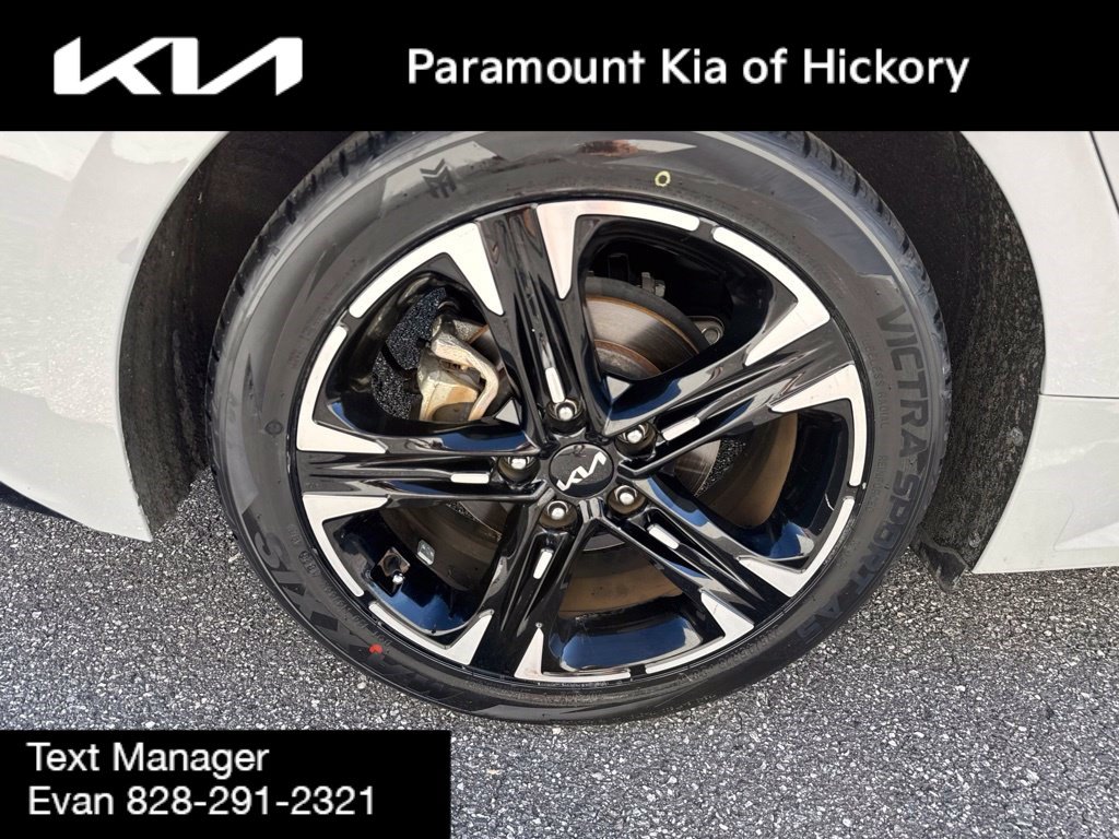 Used 2023 Kia K5 GT-Line AWD/4WD image 9