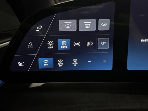 Used 2023 Lucid Air Grand Touring image 38