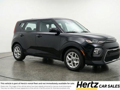 Used 2025 Kia Soul LX w/ LX Technology Package