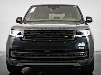 New 2026 Land Rover Range Rover Long Wheelbase SE video 2