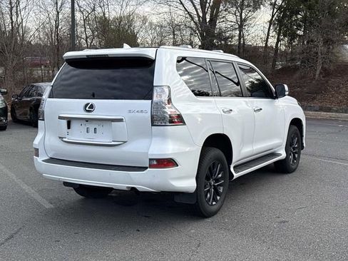 Used 2021 Lexus GX 460 Premium w/ Premium Package image 2