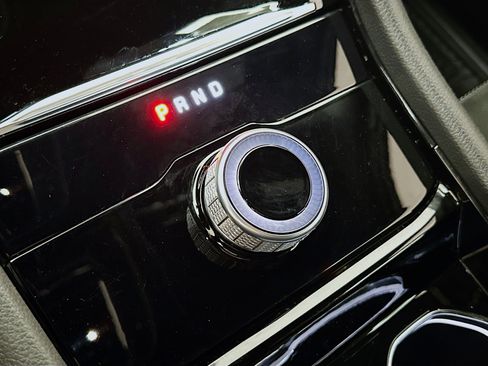 Used 2023 Jeep Grand Cherokee L Laredo image 23