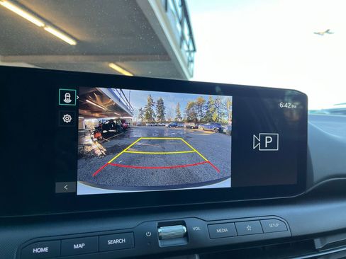 Used 2025 Kia K4 LXS image 24