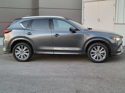 Used 2023 MAZDA CX-5 Signature image 9