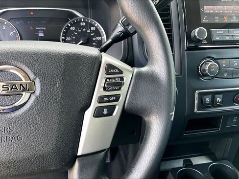 Used 2022 Nissan Titan SV RWD image 24