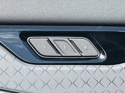 Used 2025 Jeep Wagoneer S Limited AWD/4WD image 17