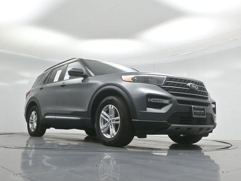 Certified 2023 Ford Explorer XLT w/ Equipment Group 202A image 51