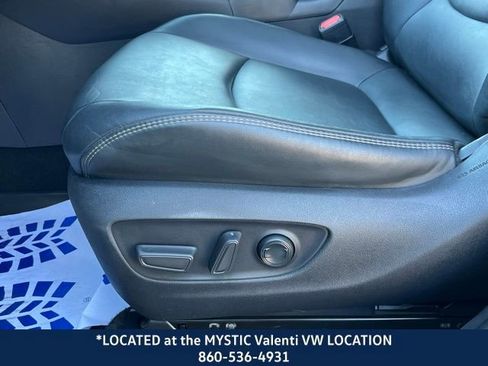 Used 2022 Toyota RAV4 XLE Premium image 35