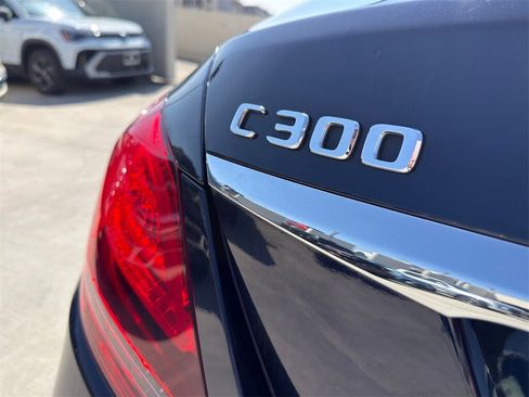 Used 2019 Mercedes-Benz C 300 Sedan image 11
