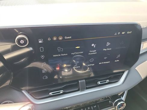 New 2026 Chevrolet Equinox LT w/ Safety and Technology Package FWD image 25