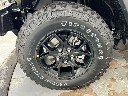 New 2026 Jeep Gladiator Willys image 25