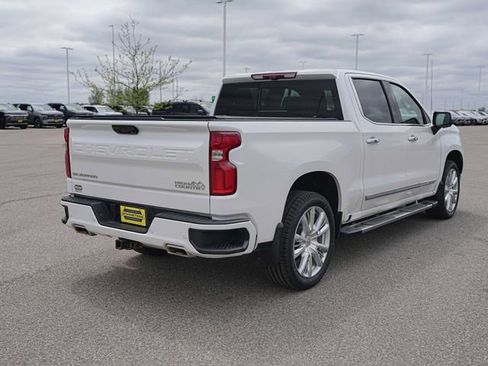 Used 2023 Chevrolet Silverado 1500 High Country w/ High Country Premium Package AWD/4WD image 6