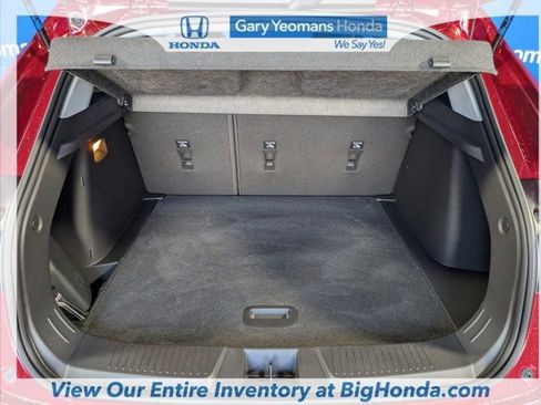 Used 2025 Chevrolet Trax LT w/ Driver Confidence Package image 17