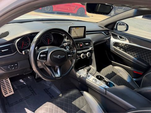 Used 2019 Genesis G70 3.3T Advanced w/ Sport Package RWD image 16